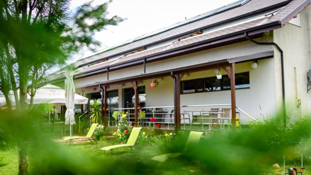 Green Delta Hotel Murighiol Exterior photo